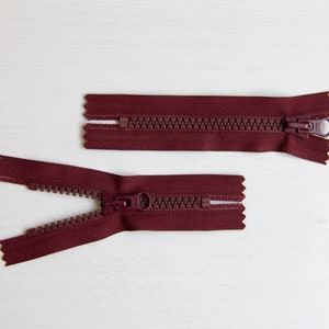 Fermetures à glissière en plastique YKK - 2 pièces - couleur bordeaux - 12 ou 14 cm - bas fermé