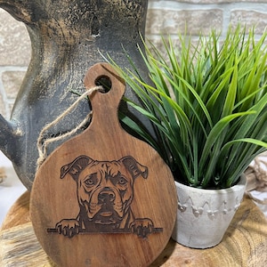 Pit bull, Engraved Wood Dog Sign, Dog portrait, Laser engraved sign, Dog lover gift, dog breed gift, Pet portrait, mini cutting board