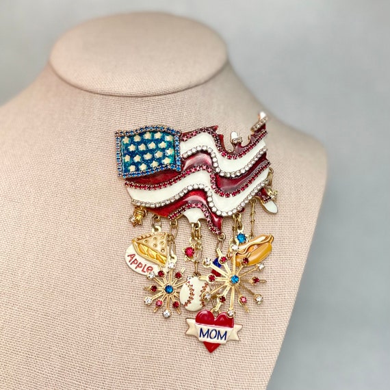 Vintage Lunch at the Ritz American Flag Brooch, G… - image 1