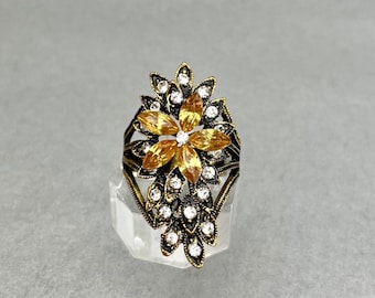 Vintage Yellow Floral Ring, Gold Tone Clear Marquise Rhinestones Size 8 Ring, Costume Estate Jewelry, Gift for Her.