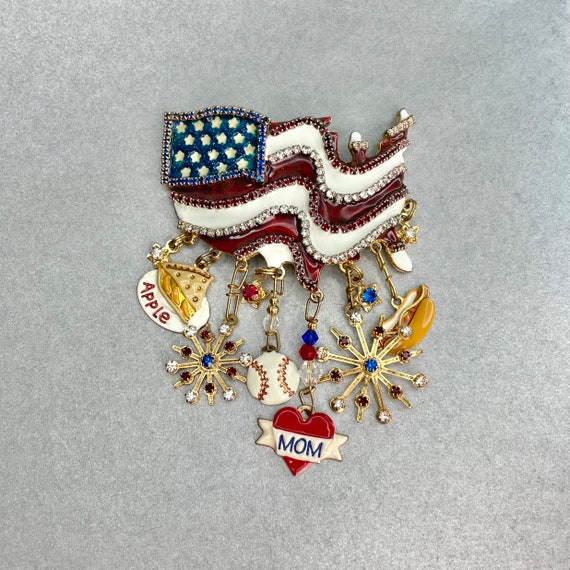 Vintage Lunch at the Ritz American Flag Brooch, G… - image 2