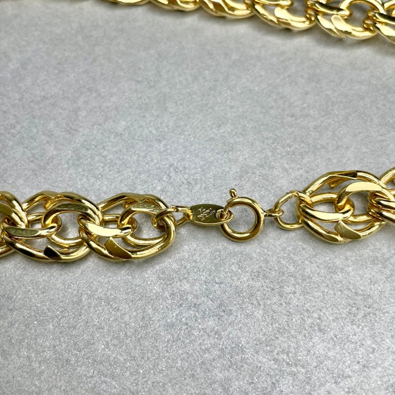 Vintage Trifari TM Wide Chain Necklace, Gold Tone… - image 3