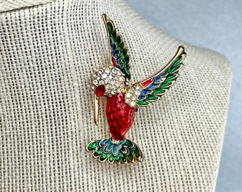 Broche colibri vintage, ton or clair strass rouge vert émail broche, bijoux de domaine de costume moderne du milieu du siècle, cadeau d'amant d'oiseau.