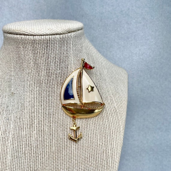 Vintage Avon Sailboat Pin, Gold Tone White Navy B… - image 6