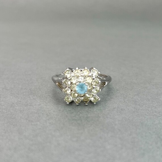Vintage Light Blue Crystal Ring, Silver Tone Roun… - image 3