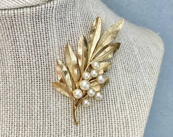 Vintage Crown Trifari Pearl Berries on Leaves Sprig Brooch, Gold Tone White Pearls Pin, Signed Estate Costume Jewelry, Gift for Her.