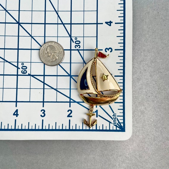 Vintage Avon Sailboat Pin, Gold Tone White Navy B… - image 7