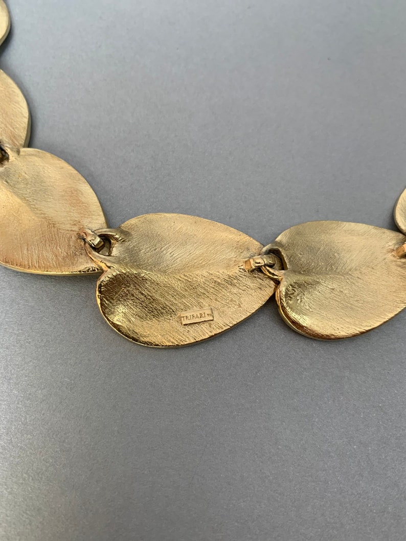 Gift for Her. Leaves Signed Costume Jewelry Vintage Trifari TM Choker Necklace Gold Tone Chunky Leaf Necklace