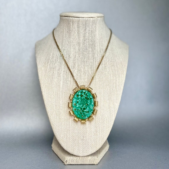 Vintage Jomaz Mazer Green Jade Pendant, Gold Tone… - image 4