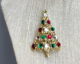 broche vintage signée de sapin de Noël, broche figurine dorée strass rouge vert, épingle de Noël écharpe à revers, cadeau pour ami.