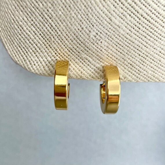 Vintage Wide Hoop Earrings, Glossy Gold Tone Ho… Gem