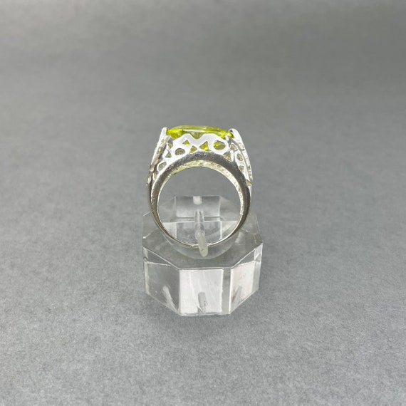 Vintage Yellow-Green Crystal Ring, Oval Rhineston… - image 4