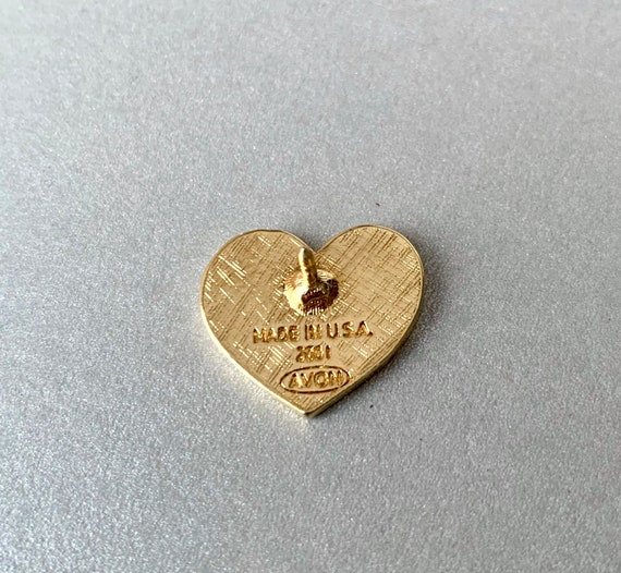 Vintage Avon Heart American Flag Pin, Gold Tone S… - image 4