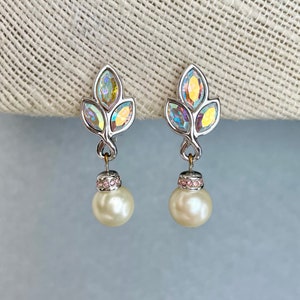 Vintage Swarovski Earrings, Silver Tone Aurora Borealis Crystals Rhinestones Cream Pearl Clips Earrings, Swan Signed Jewelry, Gift for Her.