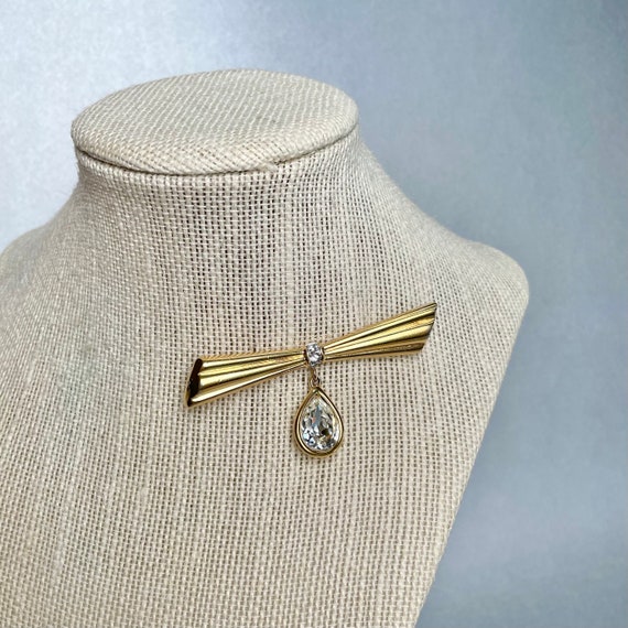 Vintage Monet Bow with Dangle Drop Brooch, Gold T… - image 7
