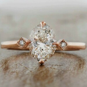Oval Moissanite Ring, Oval Moissanite Three Stone Ring, 14k Solid Rose Gold Moissanite Ring, Moissanite Unique Engagement Ring, Bridal Rings