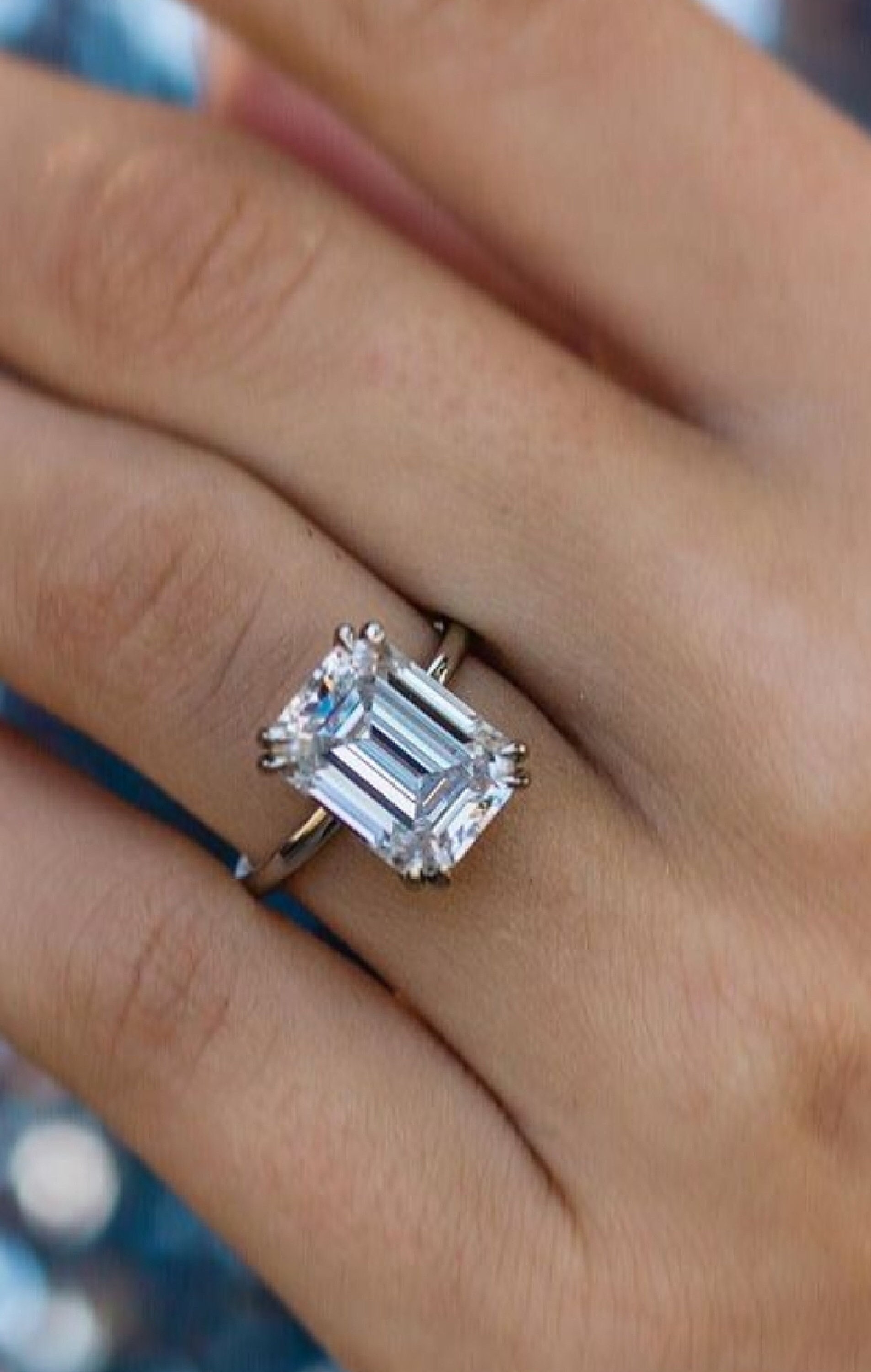 モアサナイト　指輪　リング　4ct　エメラルドカット　ソリティア　12号 エメラルドカット モアッサナイト エンゲージリング、14K ホワイト