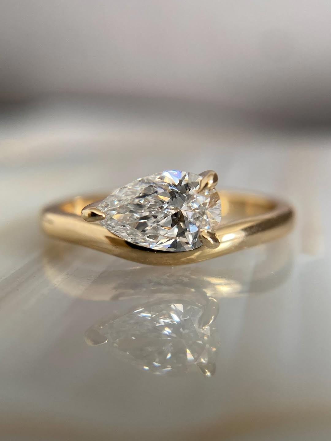 2 Carat Pear Cut Lab Grown Diamond Solitaire Engagement Ring, IGI ...