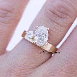 Oval Moissanite Engagement Ring | 14k Yellow Gold Moissanite Ring | Toi ET Moi Ring | Custom Two Stone Ring | Jewelry for Women | HANDMADE