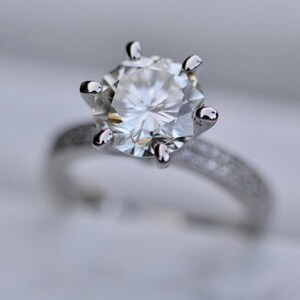 Moissanite Luxurious Ring, Moissanite Engagement Ring, 2.0 CT White Colorless Round Cut Moissanite Ring, 925 Sterling Silver Moissanite Ring