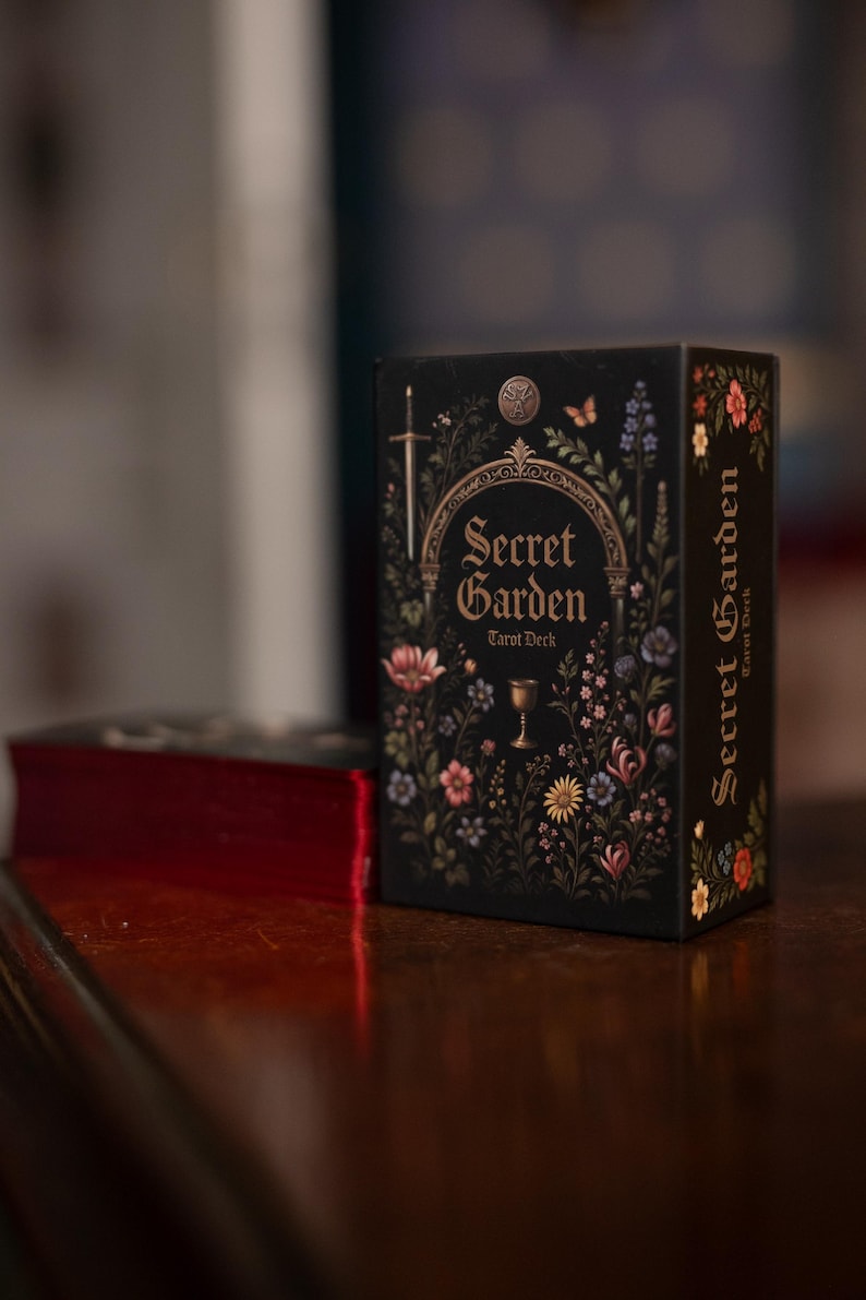Secret Garden Tarot Deck – Botanical Renaissance Tarot Cards image 1