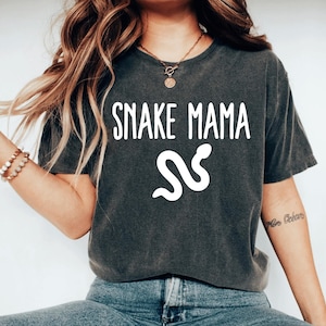 Snake Mama Shirt snake mom Snake Shirt Snake Lover Shirt Gift For Snake Owner Reptile Lover T-Shirt mothers day OK