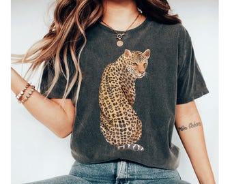 Leopard T-shirt, Large Graphic Printed Leopard Image Shirt, Boho Style Leopard Tee, Jungle Shirt, Animal Shirt Trendy Shirt Leopard