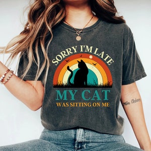 Funny Shirt for Mom Shirt Cat Lover Gift Cat Lover Shirt Cat Shirt for Mama Gift animal Shirt Gift For Cat Lover