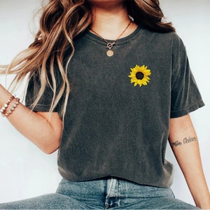 Sunflower Shirt, Floral Tee Shirt, Flower Shirt,Garden Shirt, Womens Fall Shirt, Sunflower Tshirt Sunflower Shirts Sunshine Tee OK
