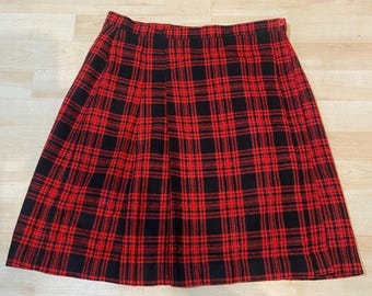 Vintage red & black plaid kilt