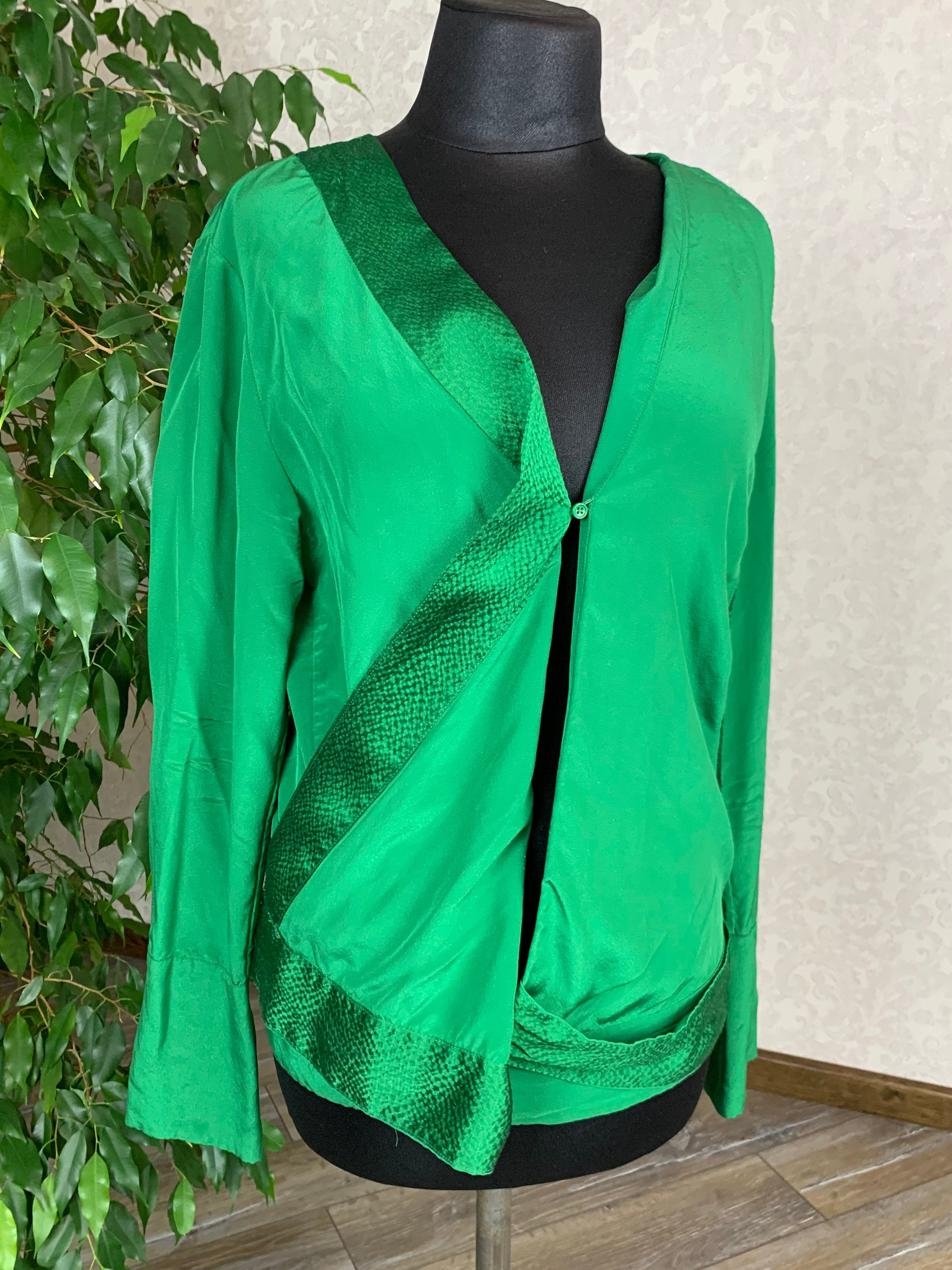 Diane Von Furstenberg Silk Blouse Top Shirt Green Auth P Size M/L