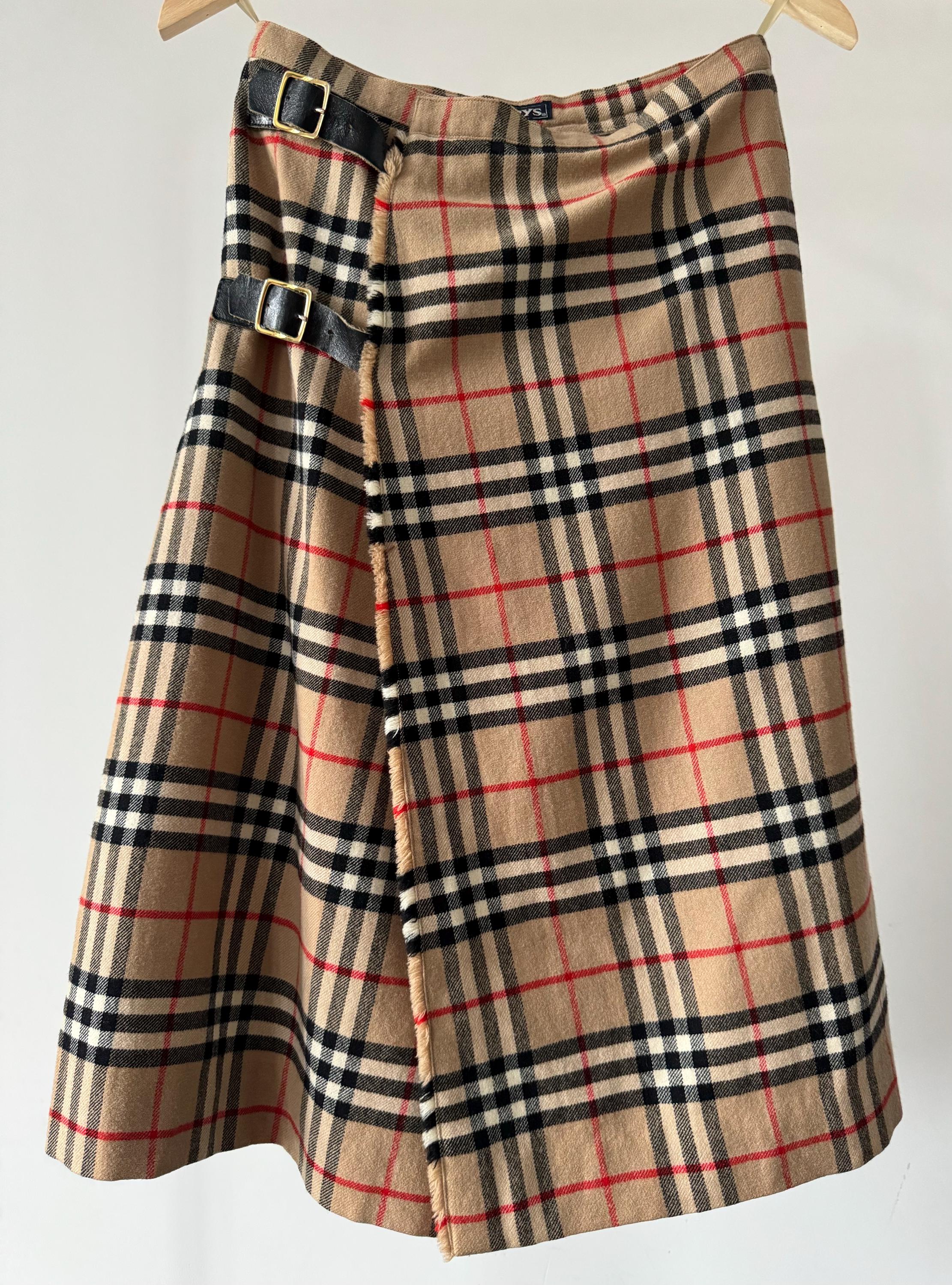 Burberry pattern skirt hotsell