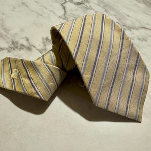 Louis Vuitton LV Monogram Sidenslips Guldgul Randig Logo Vintage