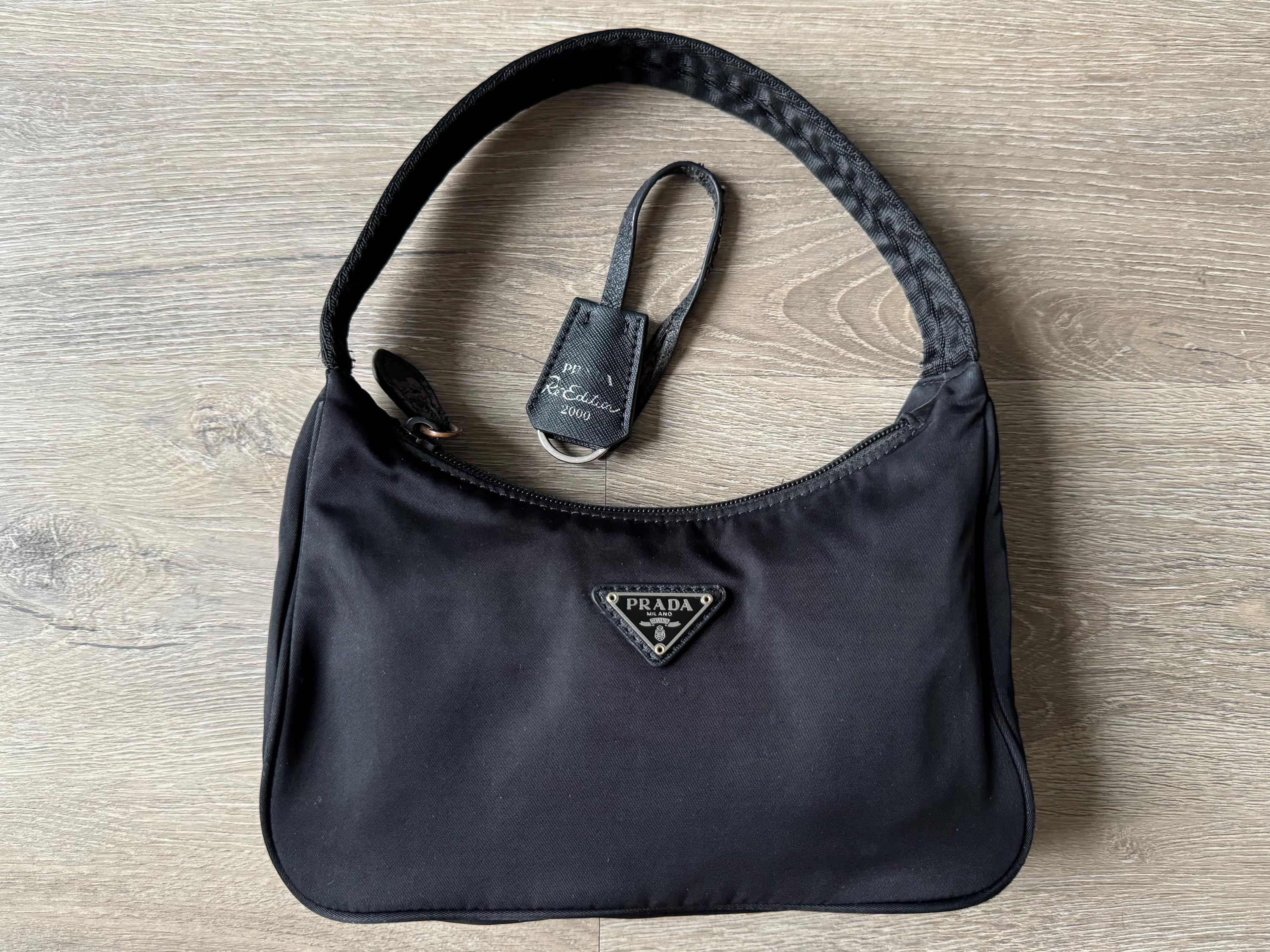 PRADA Re Edition 2000 Mini Bag BLACK Rare Vintage AUTH