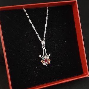 Nine Gems Navratna Pendant/Natural Gemstones Pendant/925 Silver Birthstone Jewelry/Round Floral Shape Religious Unisex Pendent/Gifts for Her