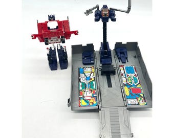 Vintage 1980 1982 T2 Transformers G1 Optimus Prime Trailer & Figure Hasbro