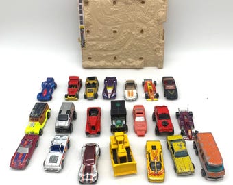 Hot Wheels Diecast Car Lot 20pc Multicolor Vintage 1987 Mattel Terrain Base
