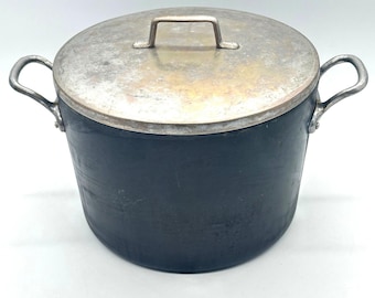 Magnalite GHC 12 Quart Stock Pot with Lid Black Anodized Aluminum 11.4L USA