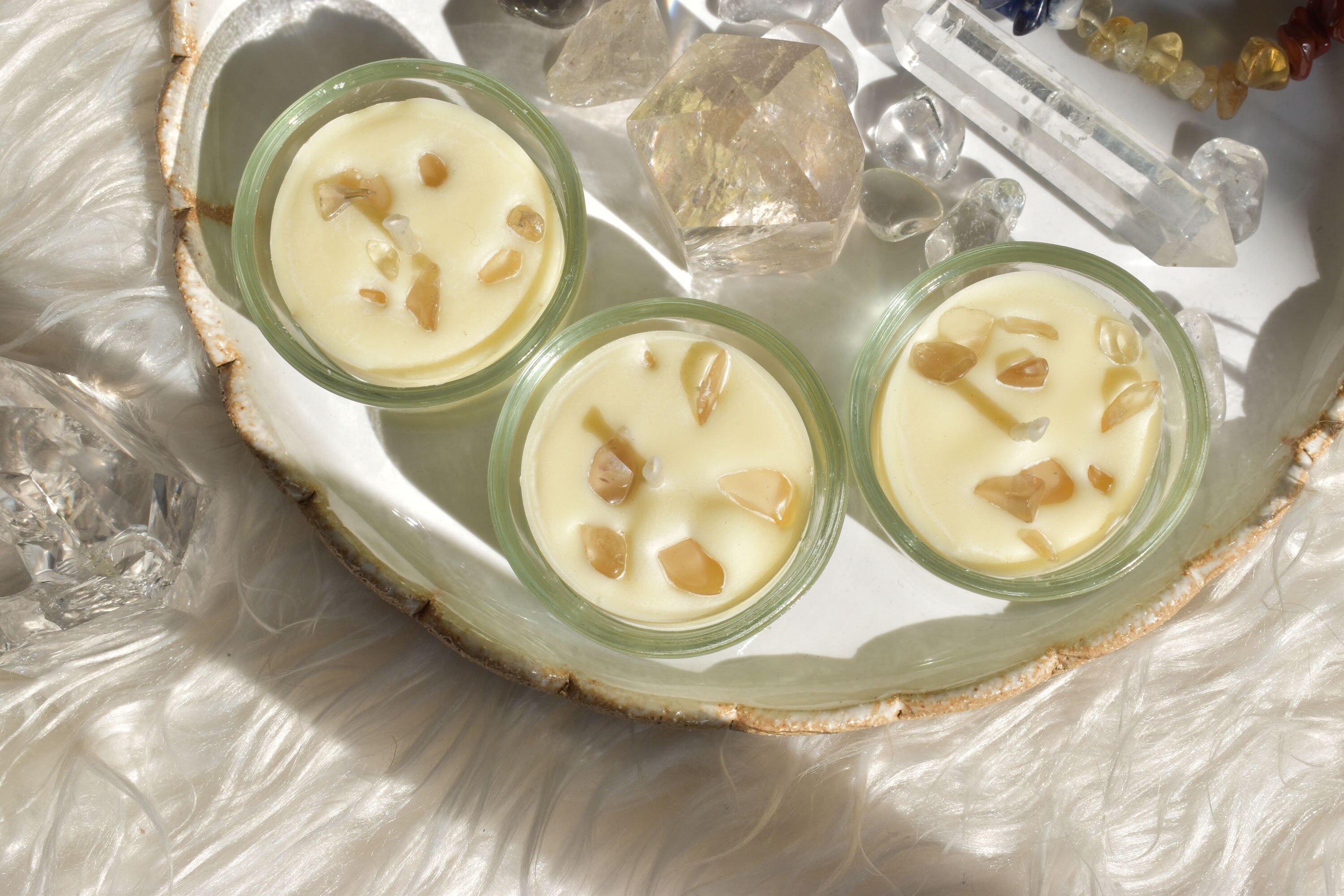 Bougie Chakra Plexus Solaire - Bougie Pierre Lithothérapie Naturelle Intention 7 Chakras Autel Crist