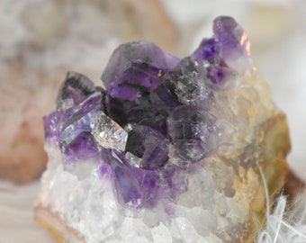 Amethyst geode | Spiritual Elevation - | Wisdom Druse amethyst- Minerals - Crystals - Lithotherapy- Natural stone - White magic