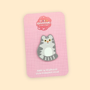 Light Grey Tabby Cat Pin Badge - Faux Leather mini brooch - colourful Evannave cute gift funny striped kitten cartoon pet portrait animal