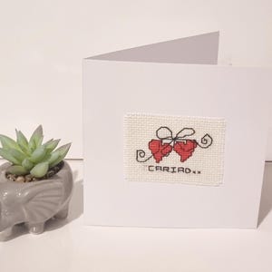 Hartverjaardagskaart. Valentijnsdag kaart. Welshe Valentijnskaart. Kariade-hartkaart. Ik hou van je-kaart. Voltooide kruissteekkaart.
