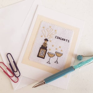 Felicidades. Felicidades. Tarjeta de compromiso. Tarjeta de felicitación. Tarjeta de boda. Aprobaste tus exámenes. Nuevo trabajo. Aprobaste tu examen.