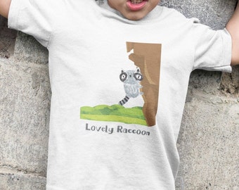 かわいい幼児用Tシャツ〜岩の上のアライグマ〜アライグマシャツ