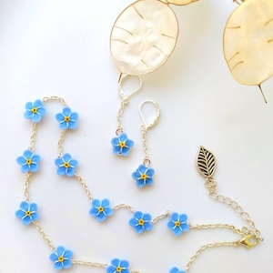 Forget me not necklace Blue Summer chocker with little flower Nature jewelry Realistic botanical miniature forget me not Summer trends