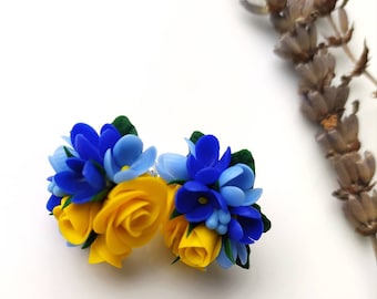 Brincos de flor em argila polimérica: rosa amarela, lilás azul, prata 925