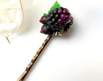 Berries hair pin Miniature botanical clay berries Cute food jewelry Tiny mini berries Realistic blackberry hair pin