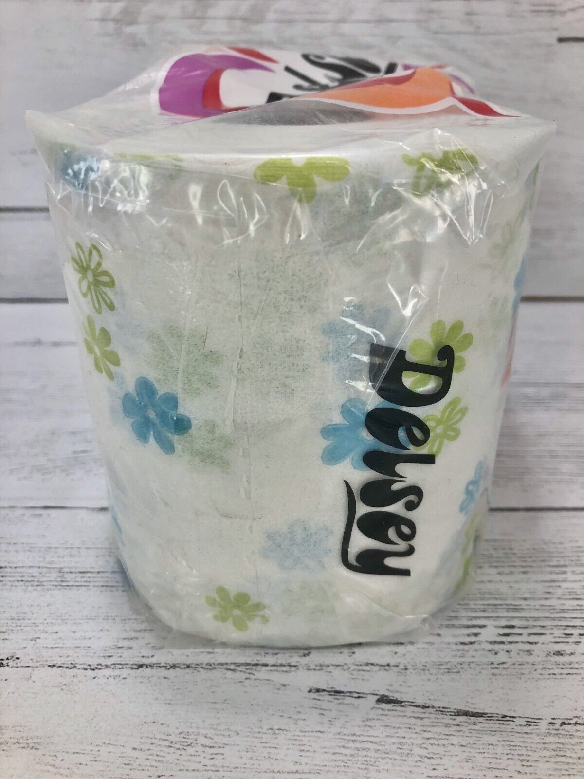 Vintage 70s Green Blue Daisy Floral Toilet Paper Delsey Movie TV Set