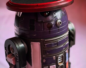 Bounty hunter droid hat - grimey red & black