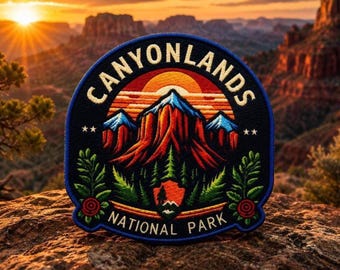 Canyonlands Patch/Iron-On Patch/Nature Badge/National Park Gifts/Camping/Hiking/Sew-On Applique for Clothing, Backpacks, Travel Souvenir